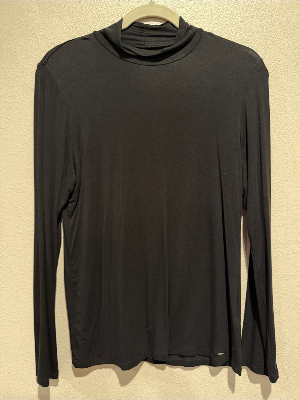 Calvin Klein Black Long-Sleeve Mock Neck Top Size: Medium